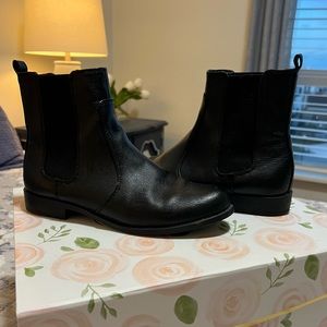 Paperboy Shoes (Black) - Size 7.5